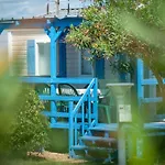 Camping Mobil-home 3 Avec Terrasse A - Api-1-52-876 *